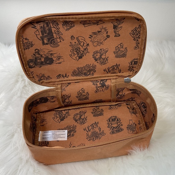 NWT Kiehl’s East Village NYC Skin Care/Makeup Travel Case With Handle/Tan/Brown - Picture 4 of 7